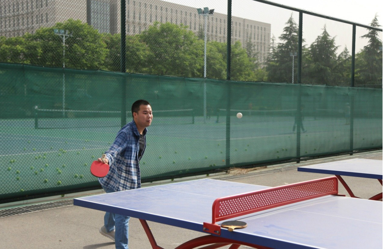 乒乓球3.jpg 乒乓球3.jpg