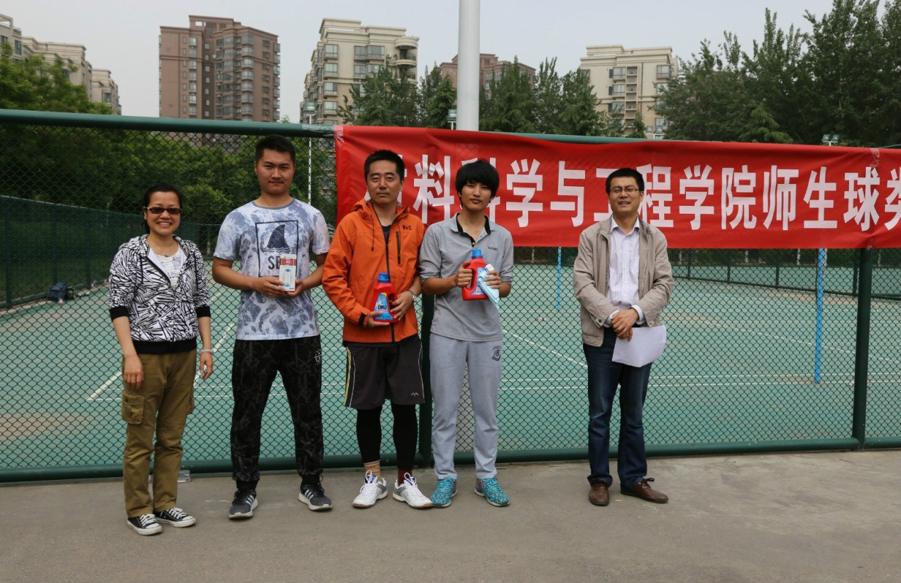 颁奖2.jpg 颁奖2.jpg